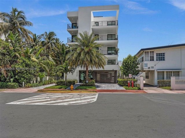1930 Bay Dr PH1, Miami Beach, FL 33141