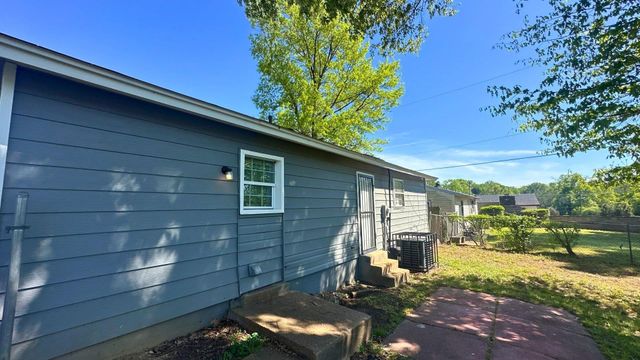 3829 FORD RD, Memphis, TN 38109