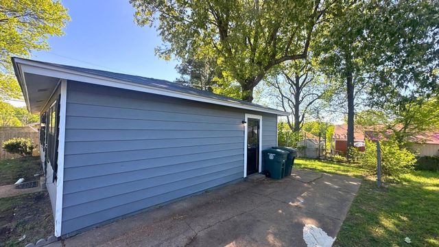 3829 FORD RD, Memphis, TN 38109