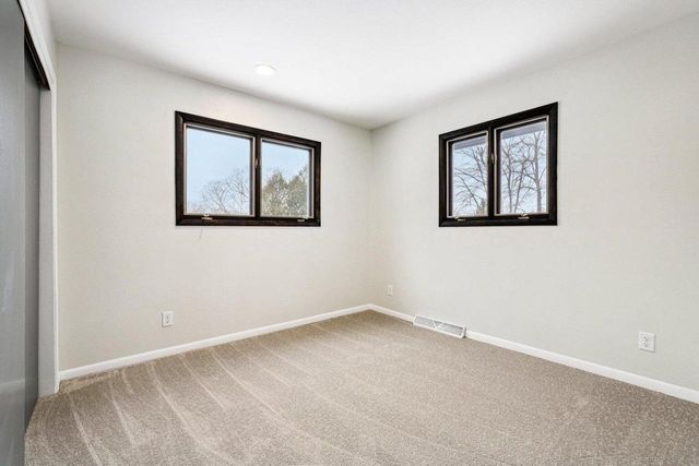 741 Summit COURT, West Bend, WI 53095