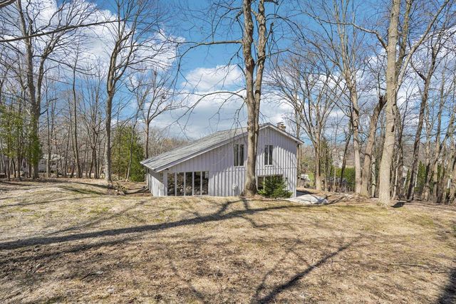 741 Summit COURT, West Bend, WI 53095