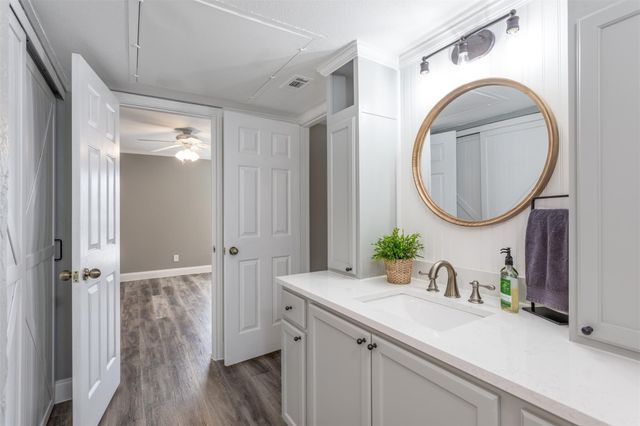 16301 Ledgemont Lane 283, Addison, TX 75001