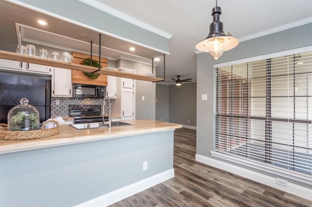 16301 Ledgemont Lane 283, Addison, TX 75001