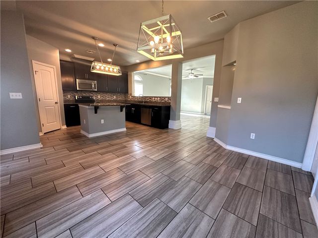 1017 Santa Catalina St, Portland, TX 78374