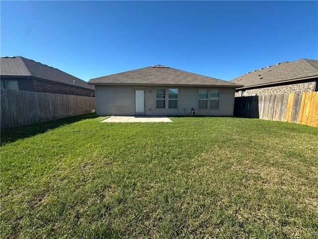 1017 Santa Catalina St, Portland, TX 78374