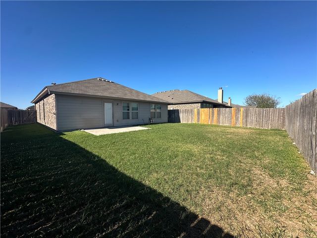 1017 Santa Catalina St, Portland, TX 78374