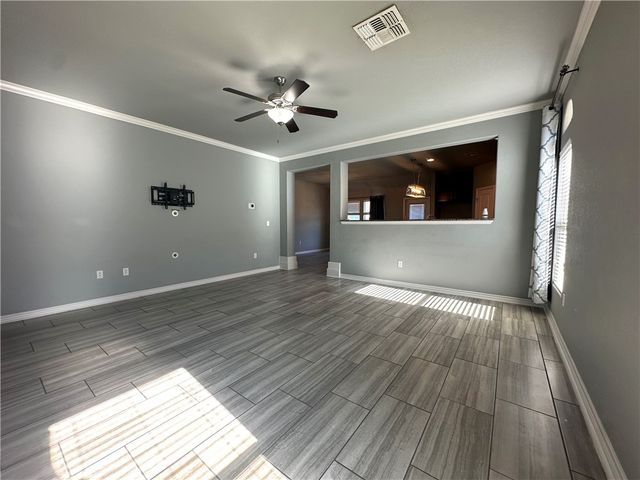 1017 Santa Catalina St, Portland, TX 78374