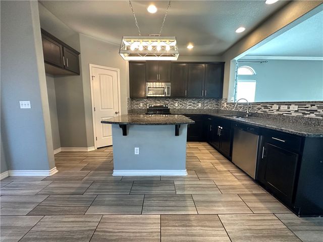 1017 Santa Catalina St, Portland, TX 78374