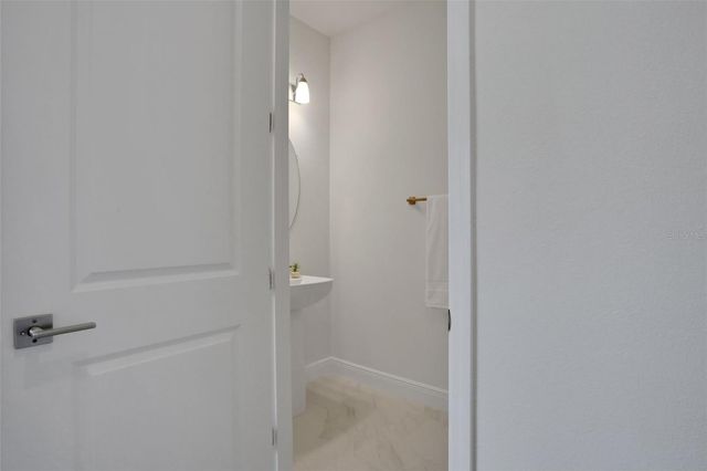 172 EAGLESTON LANE, Lakewood Ranch, FL 34240