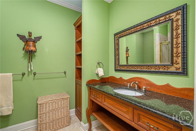 6 Oak Shadow Court, Savannah, GA 31411