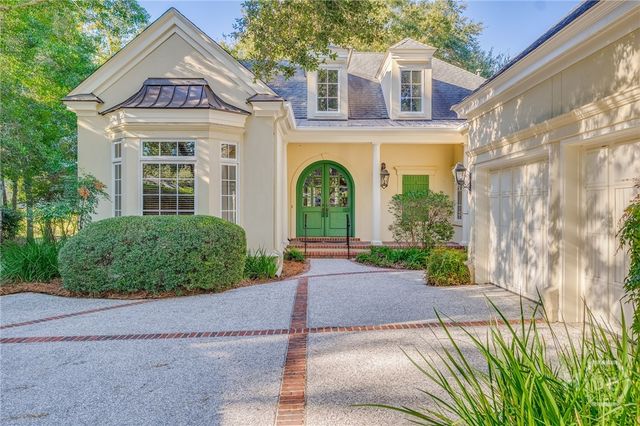 6 Oak Shadow Court, Savannah, GA 31411