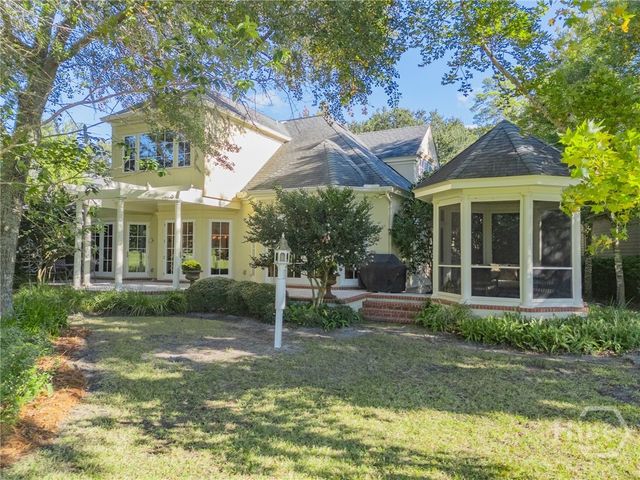 6 Oak Shadow Court, Savannah, GA 31411
