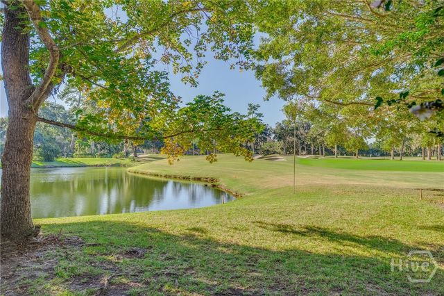 6 Oak Shadow Court, Savannah, GA 31411