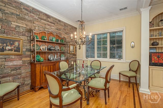 6 Oak Shadow Court, Savannah, GA 31411