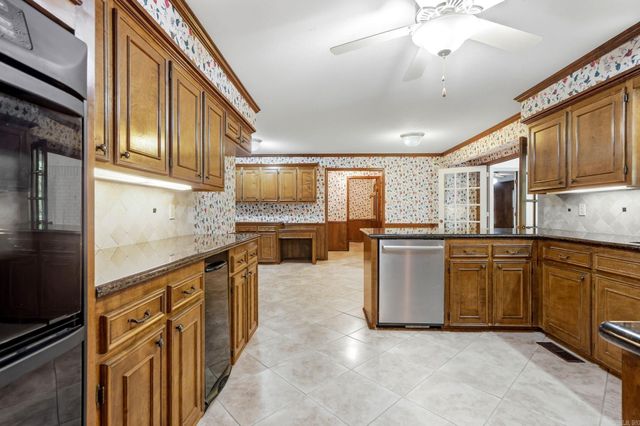 23 Portland Road, Little Rock, AR 72212