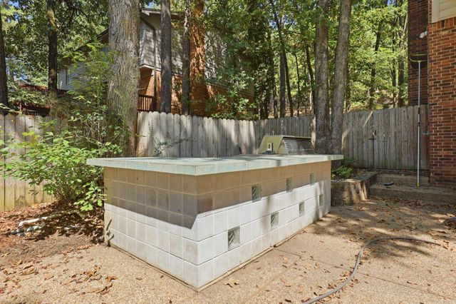 23 Portland Road, Little Rock, AR 72212