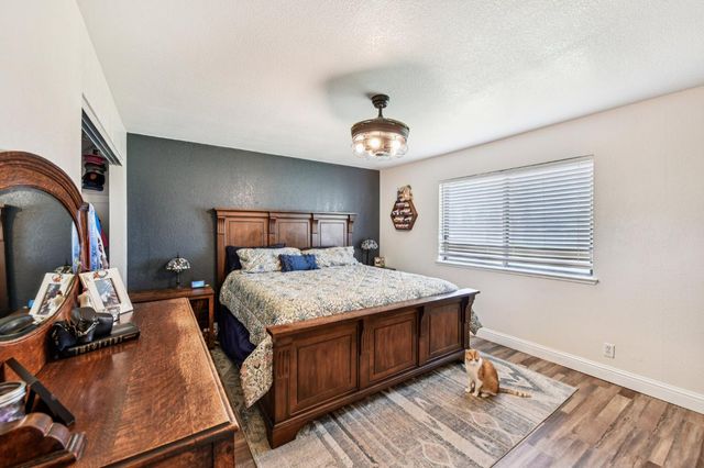 11890 Cresthill Drive, Elk Grove, CA 95624