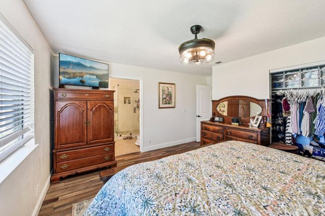 11890 Cresthill Drive, Elk Grove, CA 95624