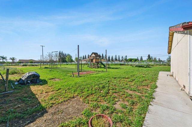 11890 Cresthill Drive, Elk Grove, CA 95624