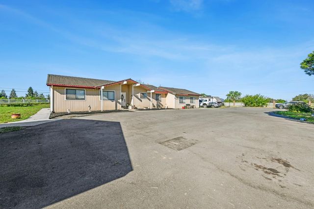 11890 Cresthill Drive, Elk Grove, CA 95624