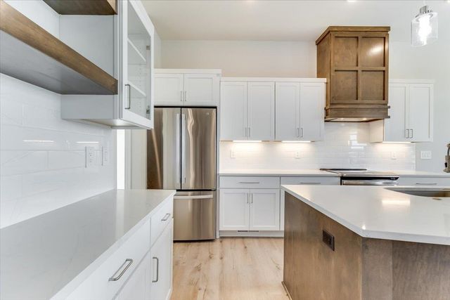 1425 W Cozy Hollow St, Goddard, KS 67052