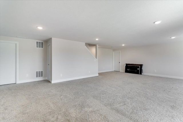 1425 W Cozy Hollow St, Goddard, KS 67052