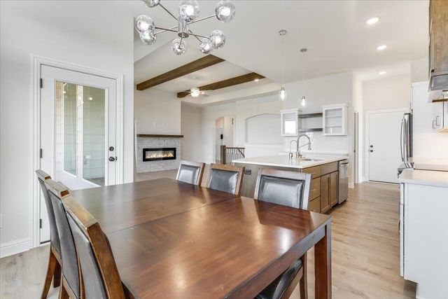 1425 W Cozy Hollow St, Goddard, KS 67052