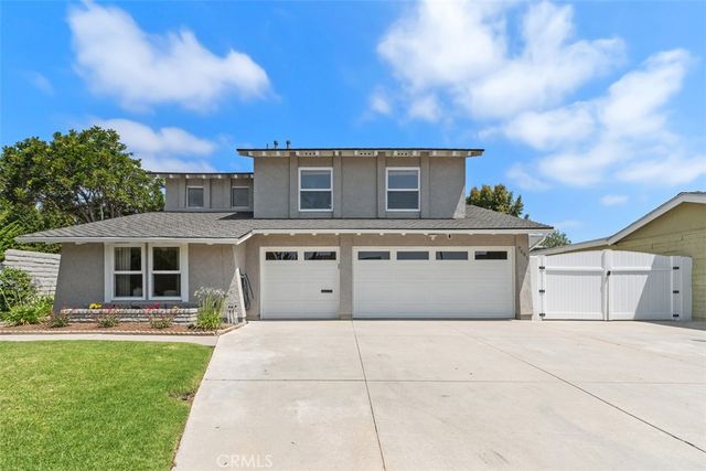 9001 Oceanwood Drive, Huntington Beach, CA 92646