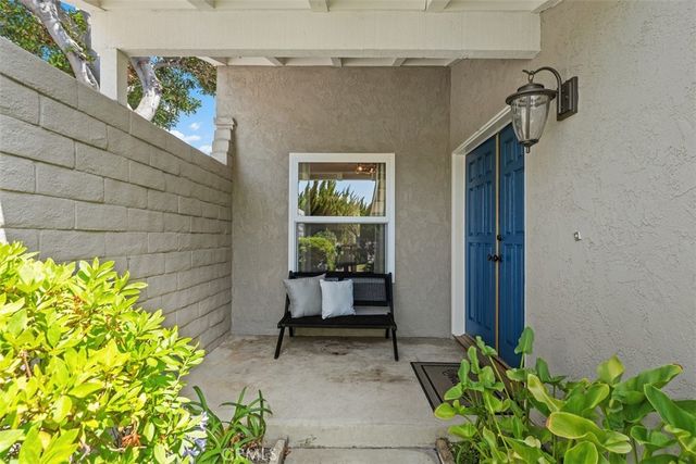 9001 Oceanwood Drive, Huntington Beach, CA 92646