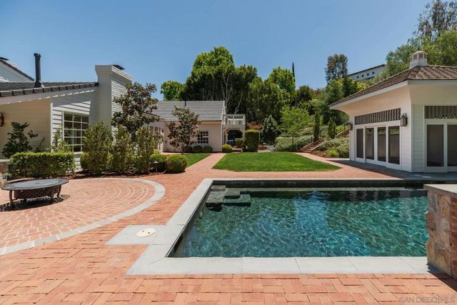 6056 Calle Camposeco, Rancho Santa Fe, CA 92067