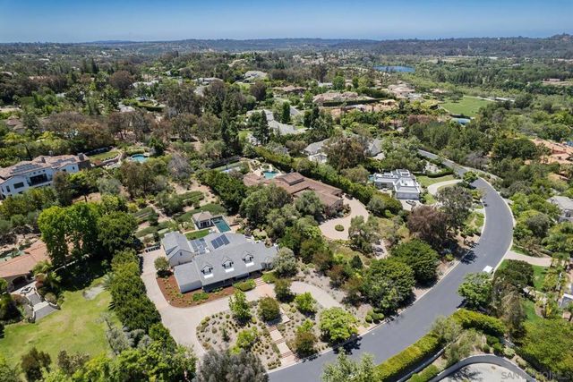 6056 Calle Camposeco, Rancho Santa Fe, CA 92067