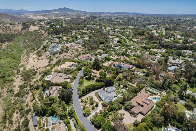6056 Calle Camposeco, Rancho Santa Fe, CA 92067