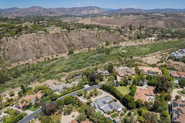 6056 Calle Camposeco, Rancho Santa Fe, CA 92067