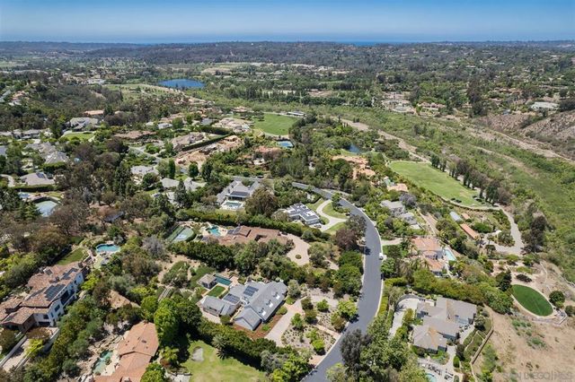 6056 Calle Camposeco, Rancho Santa Fe, CA 92067