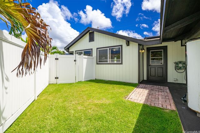 7081 Kalanianaole Highway, Honolulu, HI 96825