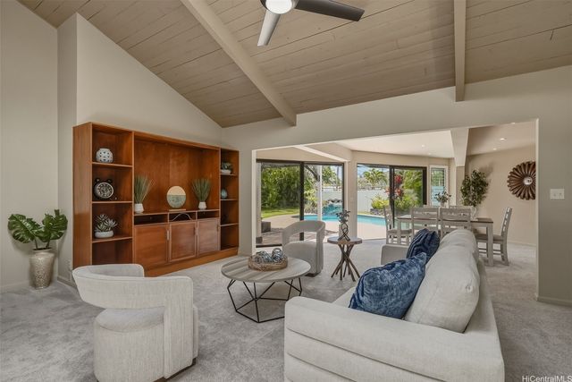 7081 Kalanianaole Highway, Honolulu, HI 96825