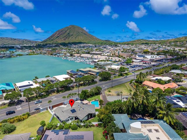 7081 Kalanianaole Highway, Honolulu, HI 96825