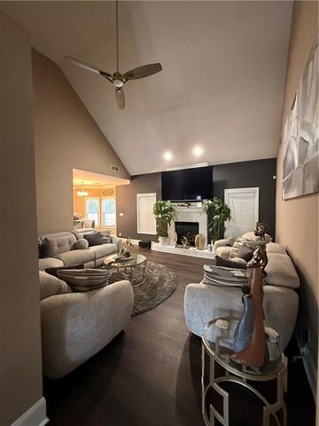 1008 Elaine Court, Mcdonough, GA 30252