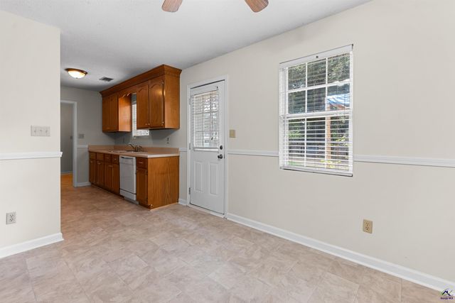 315 Woods Trail, Perry, GA 31069