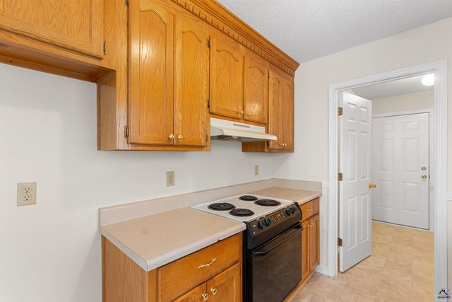 315 Woods Trail, Perry, GA 31069