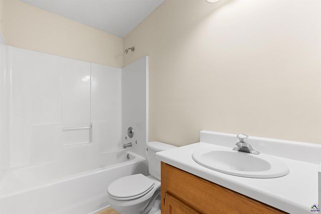 315 Woods Trail, Perry, GA 31069