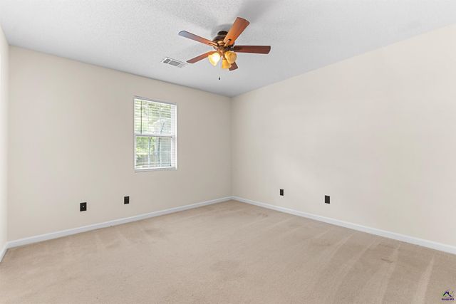 315 Woods Trail, Perry, GA 31069