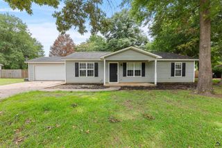315 Woods Trail, Perry, GA 31069