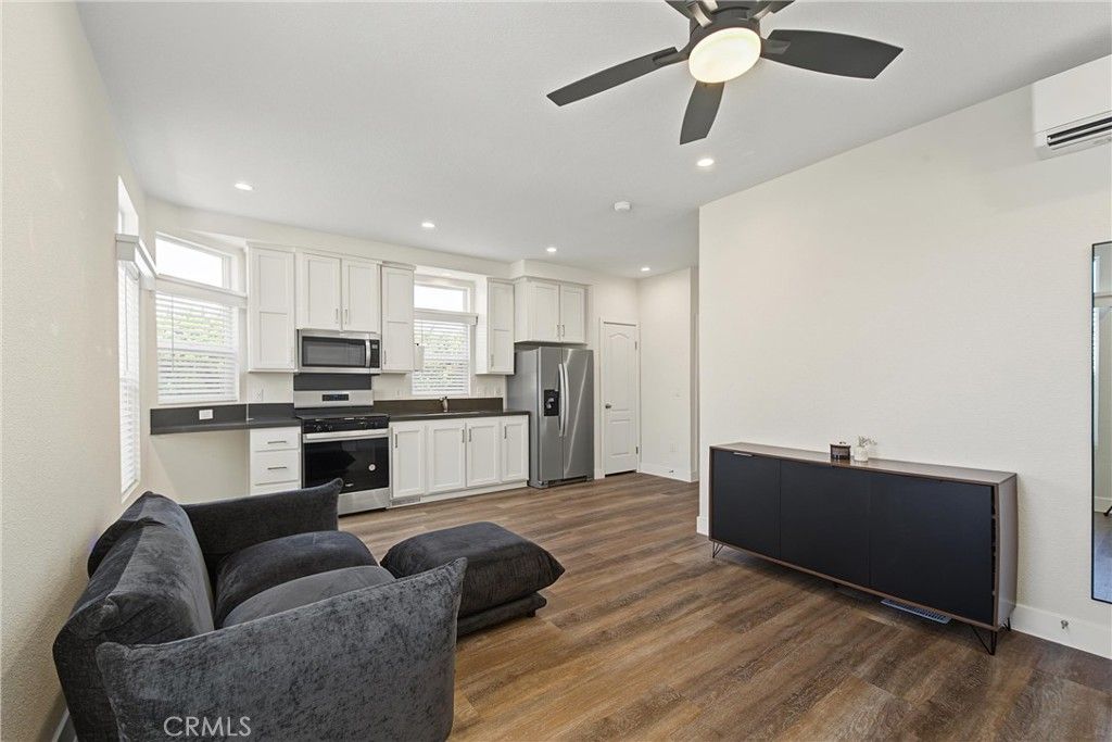 2767 W 1st Street 14, Santa Ana, CA 92703 — photo 3