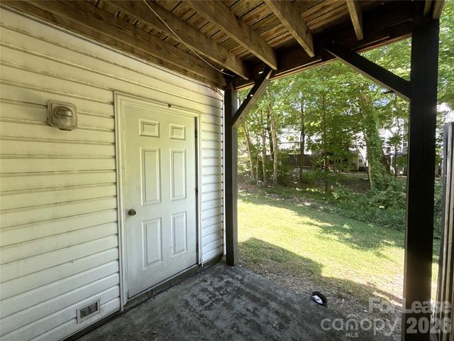 639 Mountainwater Drive, Charlotte, NC 28262