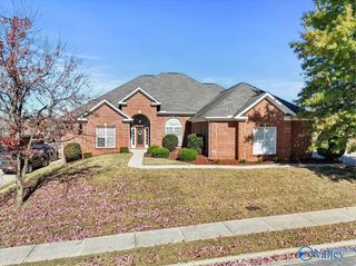 2212 Towne Park Drive SW, Huntsville, AL 35803