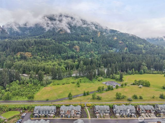 1890 SE 12th Street, North Bend, WA 98045