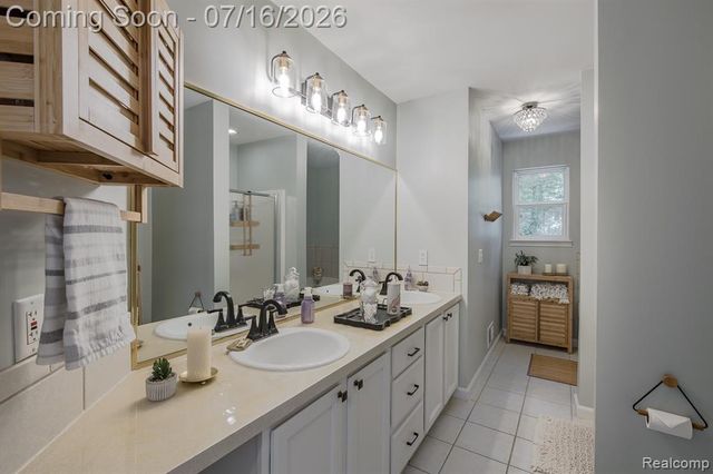 4430 Sedona Drive, Clarkston, MI 48348