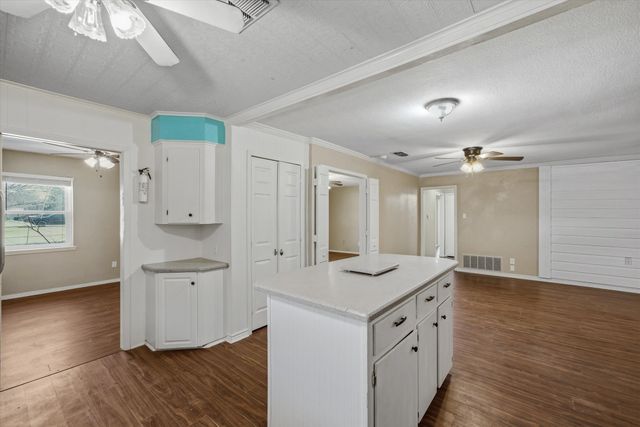 1729 Elliot Drive, Canton, TX 75103