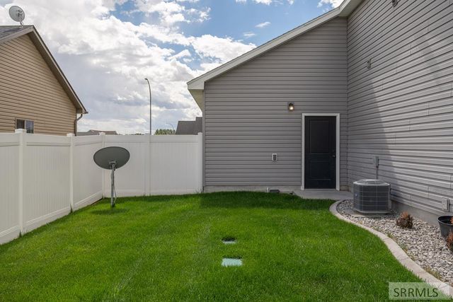 347 Rock Hill Lane, Idaho Falls, ID 83401